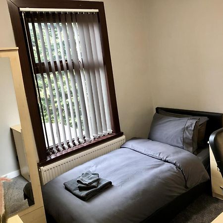 Executive Or Large Family 5-Bed House - Hosted By Hutch Lifestyle Villa Ковънтри Екстериор снимка