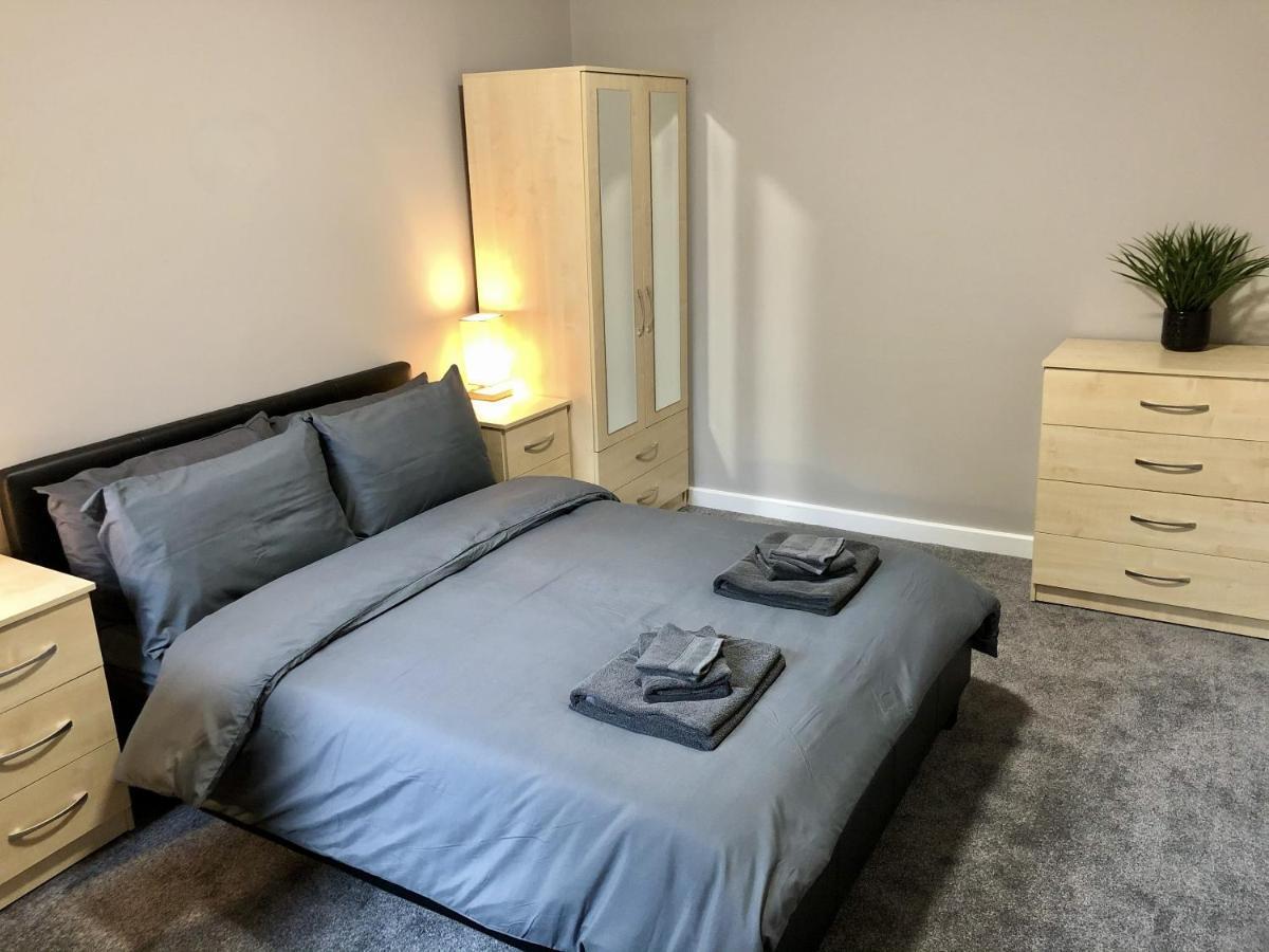 Executive Or Large Family 5-Bed House - Hosted By Hutch Lifestyle Villa Ковънтри Екстериор снимка