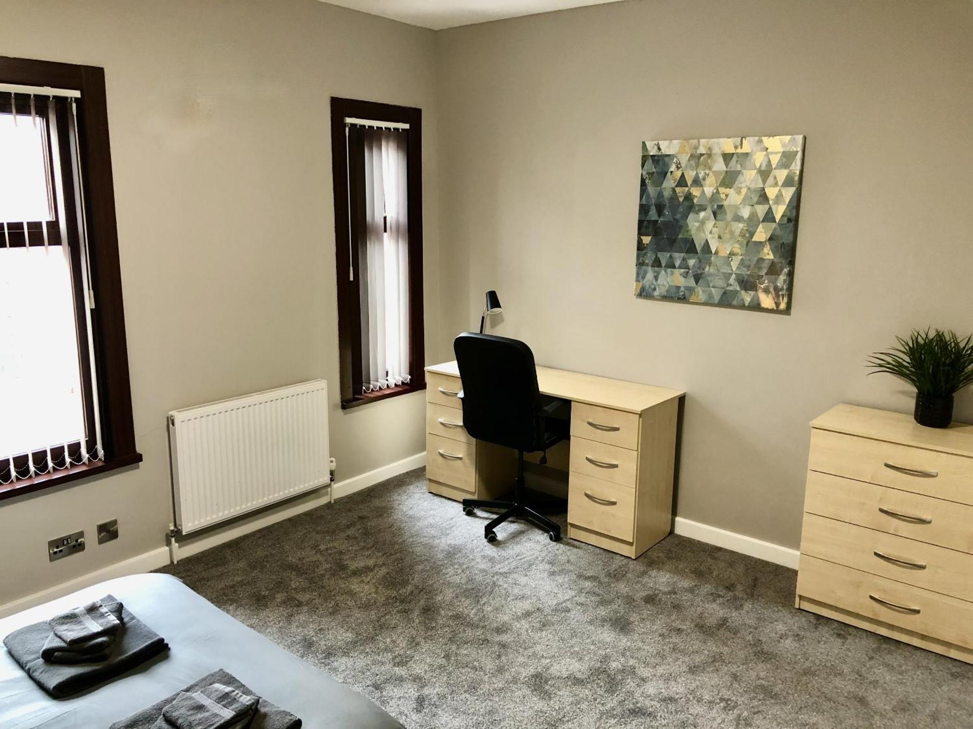 Executive Or Large Family 5-Bed House - Hosted By Hutch Lifestyle Villa Ковънтри Екстериор снимка
